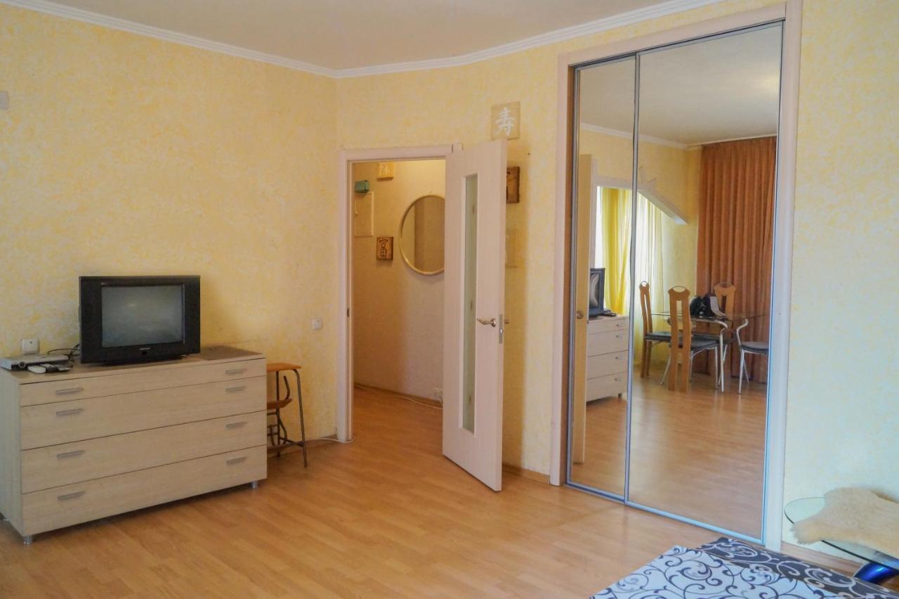 Apartment Triokhsviatytelskaya Street 3 Kyiv Exterior photo